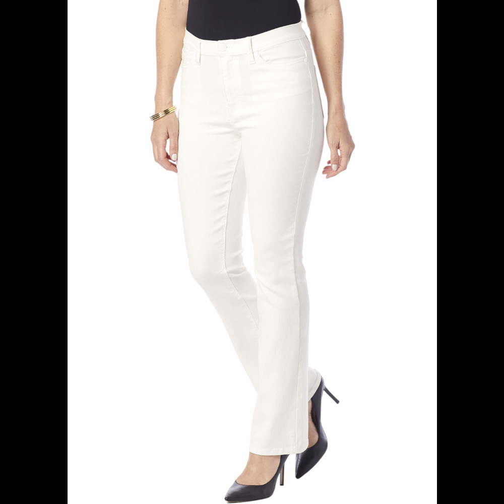 NWT. DG2 by Diane Gilman White Boot Cut Jeans